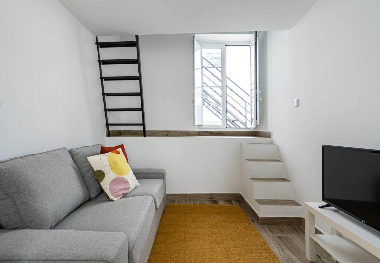 Tia Anica House II - Apartment With Terrace In Central Fuseta Beach Village ภายนอก รูปภาพ