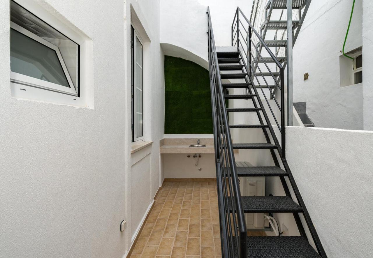 Tia Anica House II - Apartment With Terrace In Central Fuseta Beach Village ภายนอก รูปภาพ